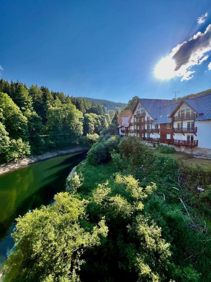 スピンドレルフ・ムリンApartman Labska 21 Ve Spindlerove Mlyneアパートメント エクステリア 写真